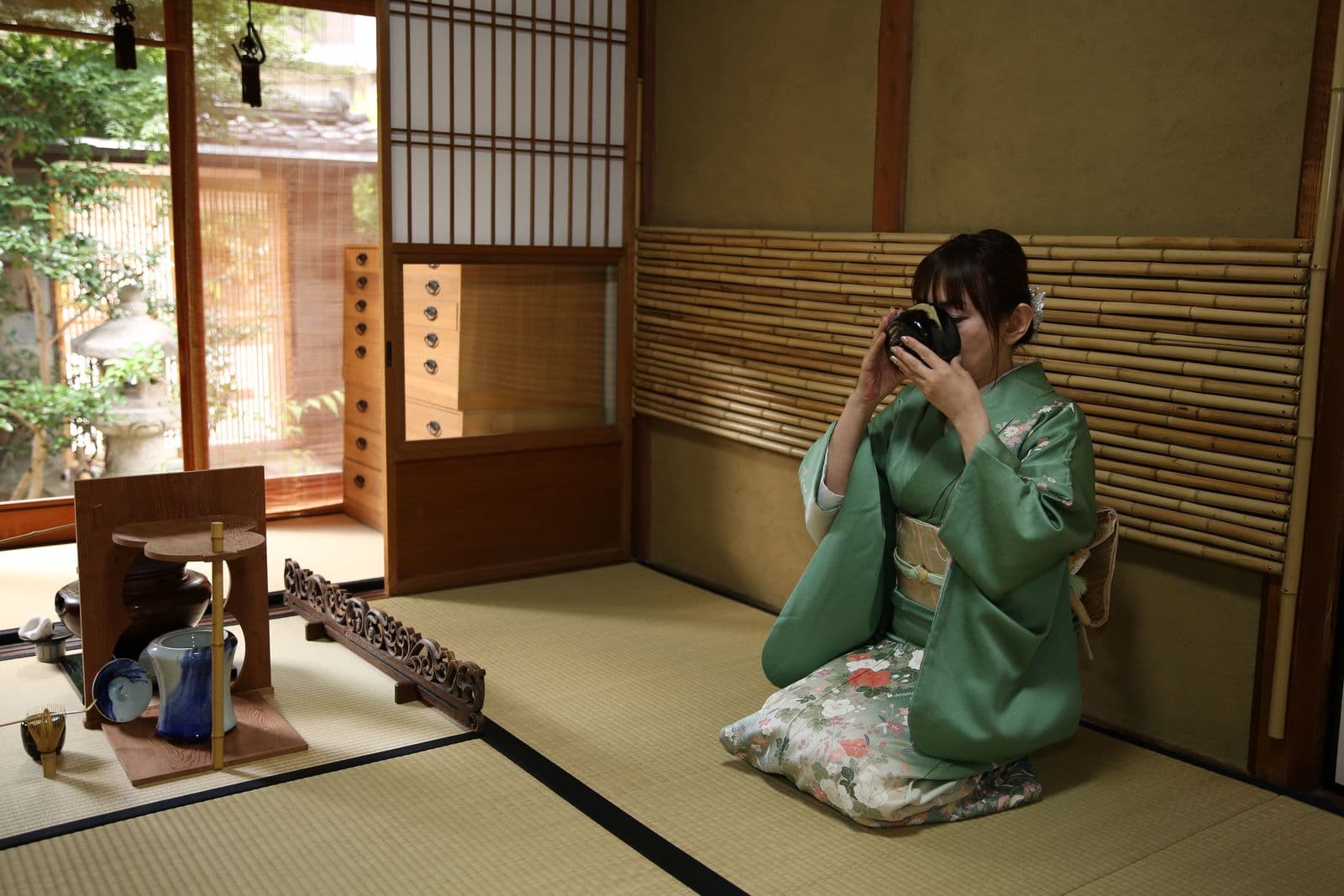 Guest photographing the tea bowl